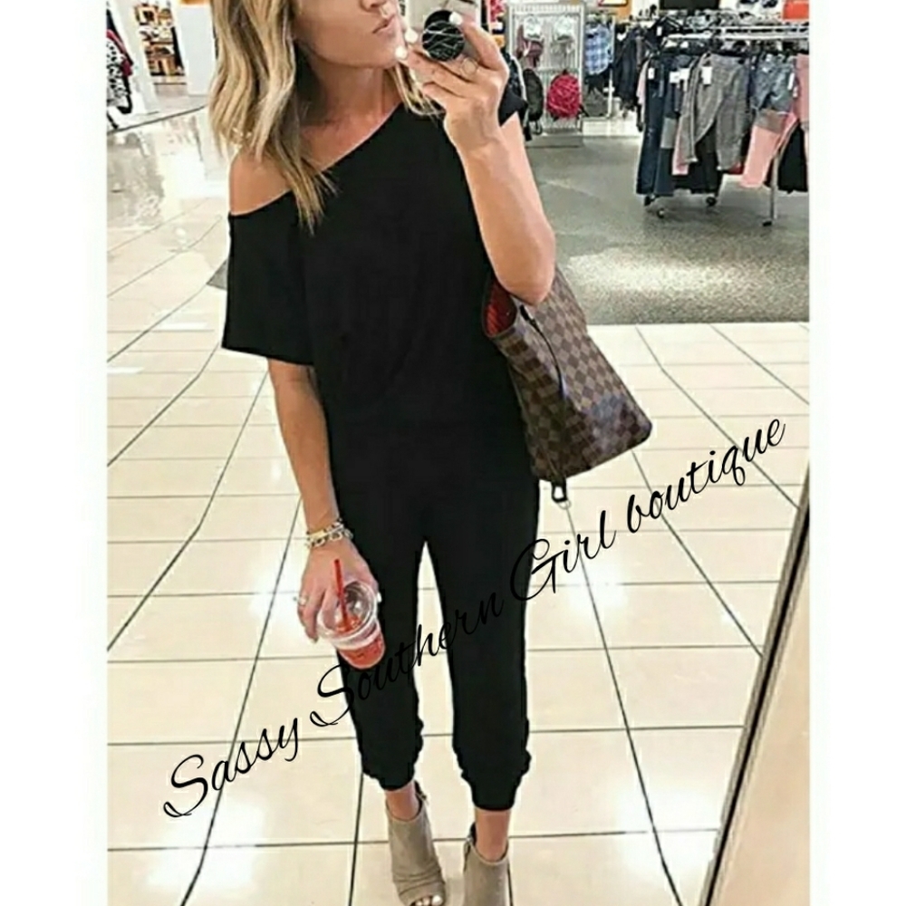 🆕⭐ Black off the shoulder jumpsuit romper